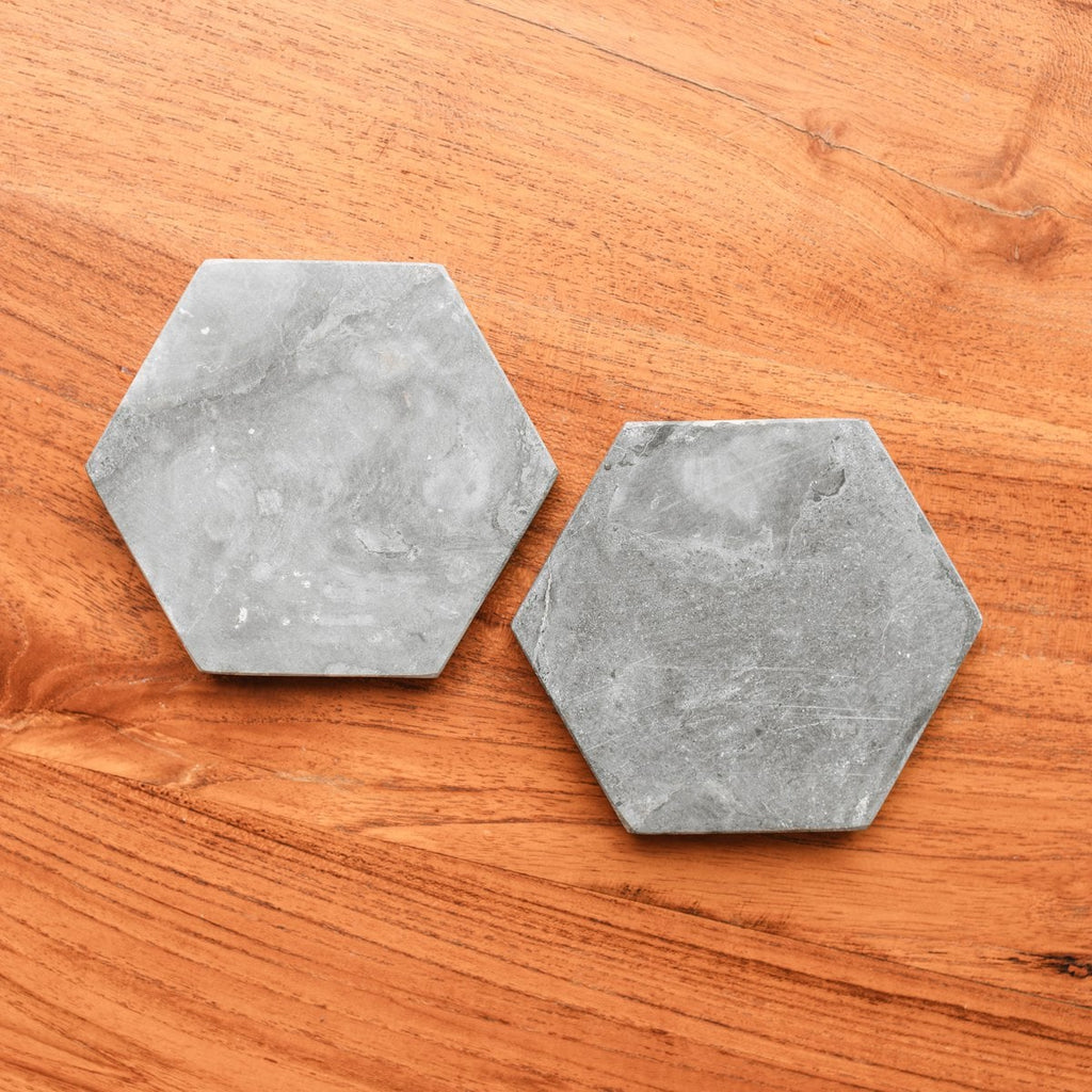 Untersetzer-Set aus grauem Marmor (sechseckig) – Handgemacht (4 oder 8 Stück)