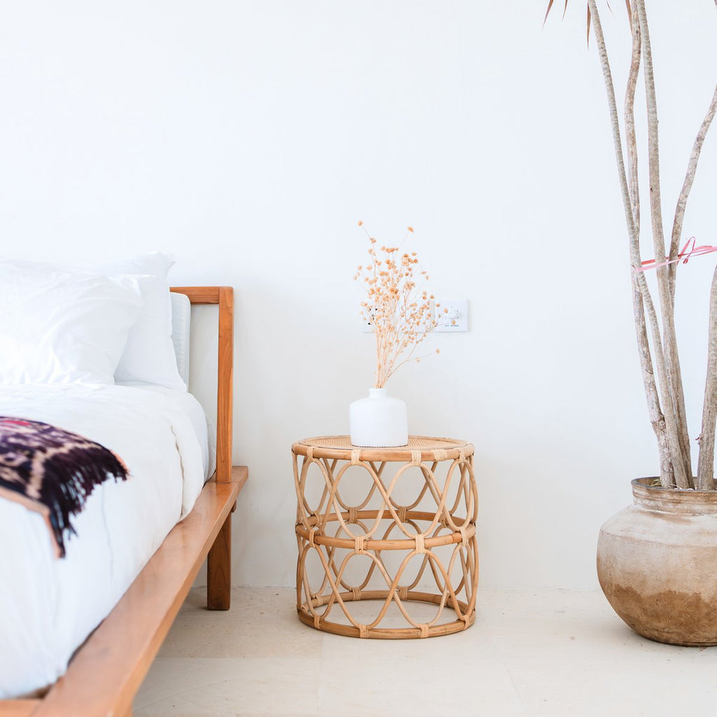 MUARA Premium Rattan Beistelltisch – Handgefertigter Designer Tisch