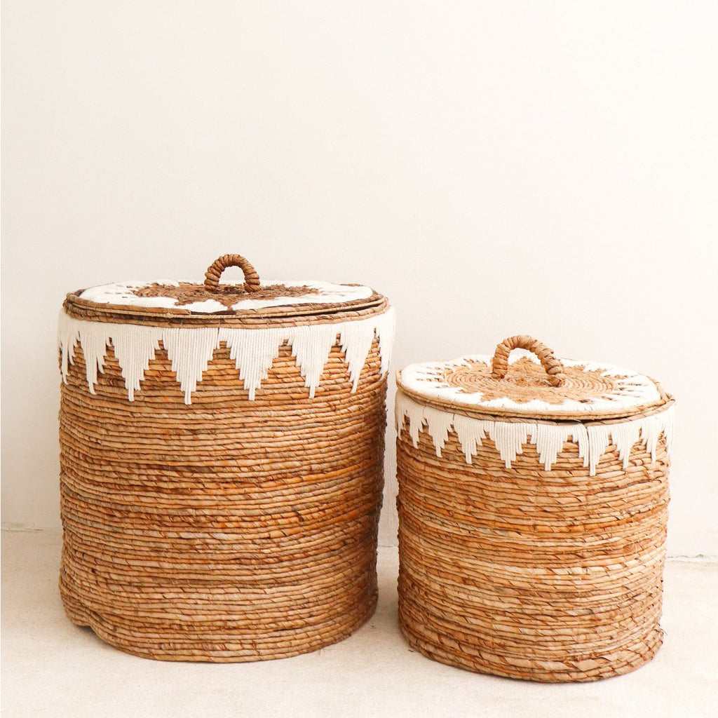 Cesto Grande para Ropa Sucia de Fibra de Plátano con Tapa – Cesta Decorativa Tejida a Mano con Macramé de Algodón (2 Tamaños)