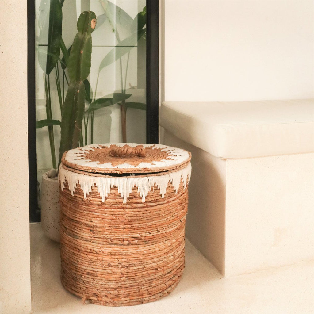Cesto Grande para Ropa Sucia de Fibra de Plátano con Tapa – Cesta Decorativa Tejida a Mano con Macramé de Algodón (2 Tamaños)