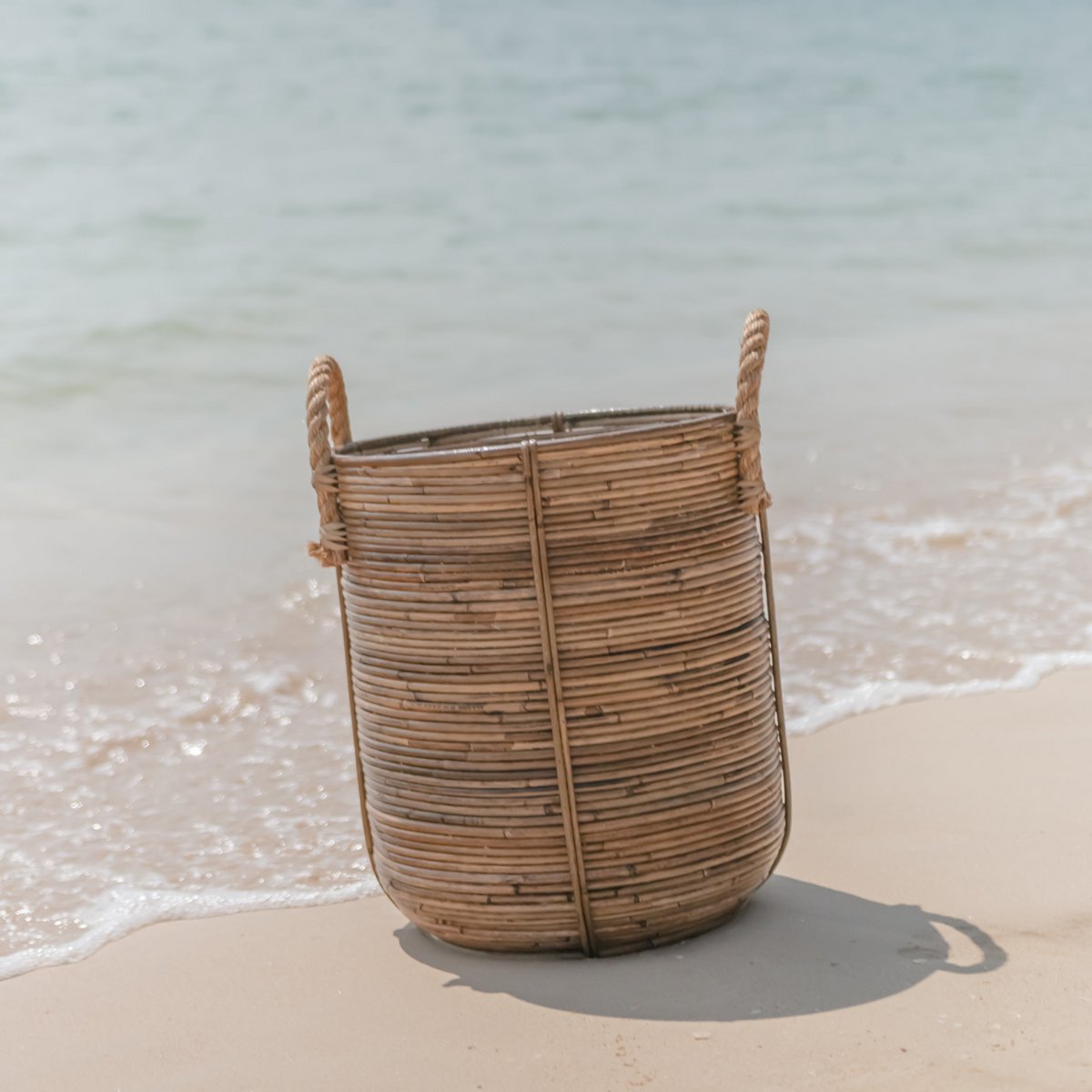 Runder Rattan-Wäschekorb OTERE – handgefertigter Boho Korb, Pflanzkorb, Aufbewahrungskorb aus Natur-Rattan