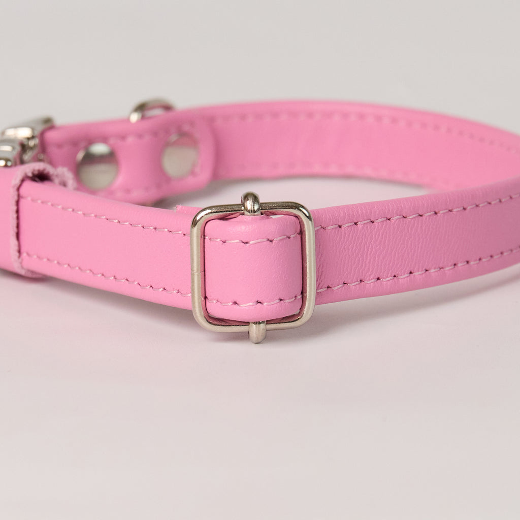 Michelle Leather Collar - close-up product detail