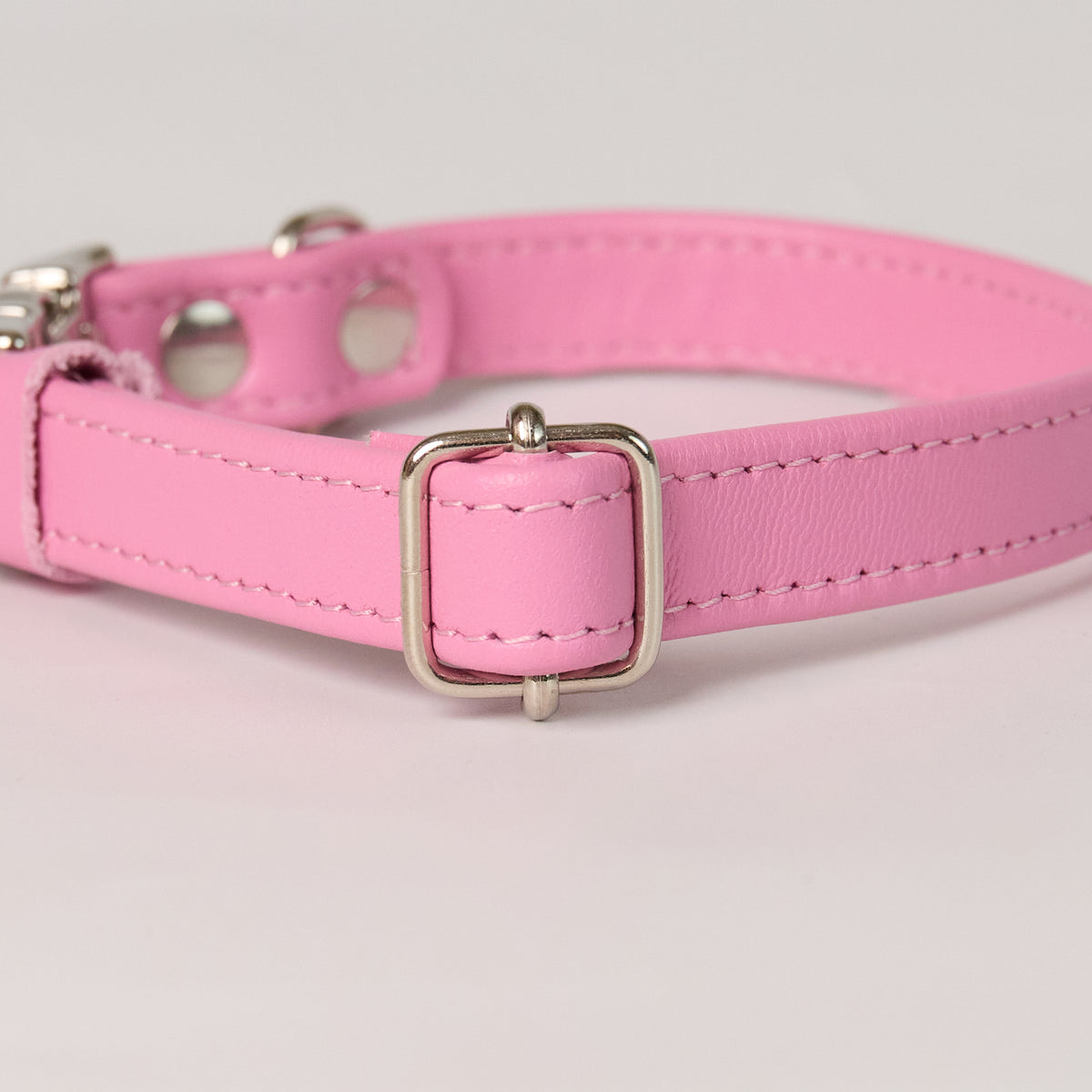 Michelle Leather Collar - close-up product detail