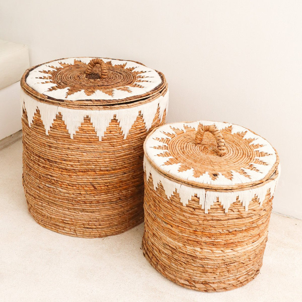 Cesto Grande para Ropa Sucia de Fibra de Plátano con Tapa – Cesta Decorativa Tejida a Mano con Macramé de Algodón (2 Tamaños)